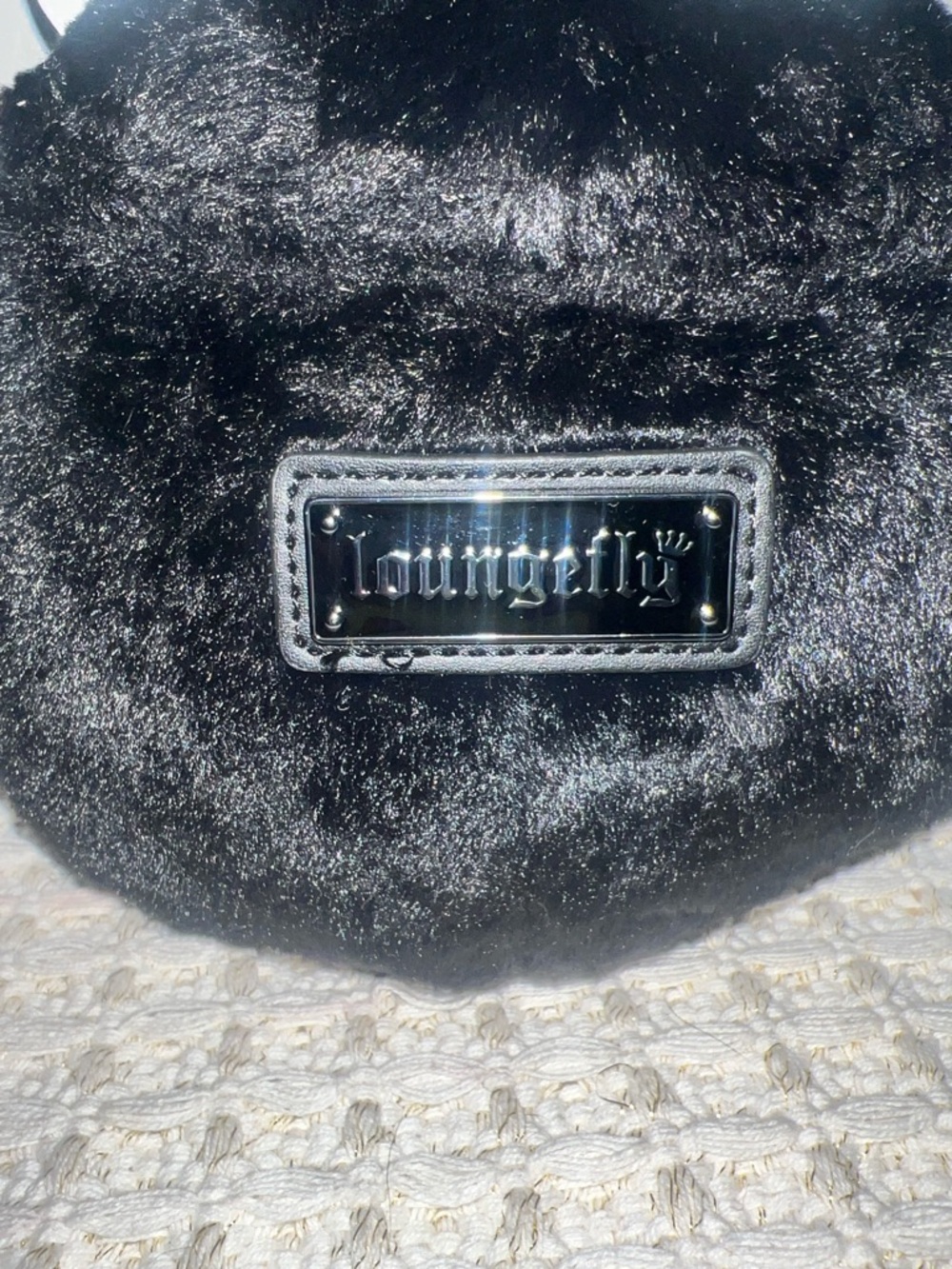 NWT Loungefly Plush Bat Figural Crossbody Bag RARE - Picture 10 of 10